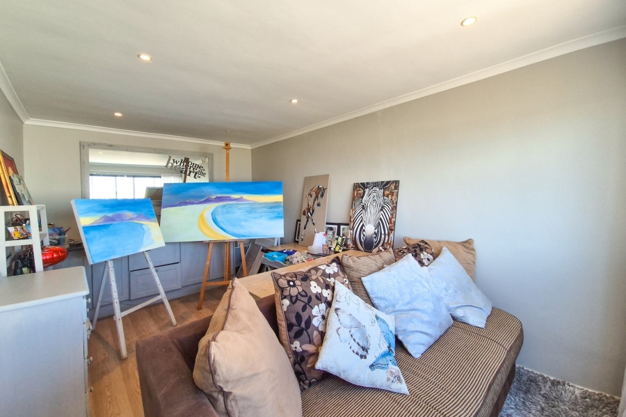 3 Bedroom Property for Sale in Big Bay Western Cape